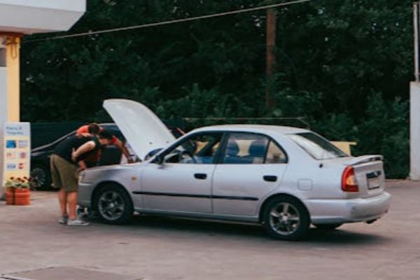 Locadora é condenada por falha em carro que prejudicou cliente em viagem