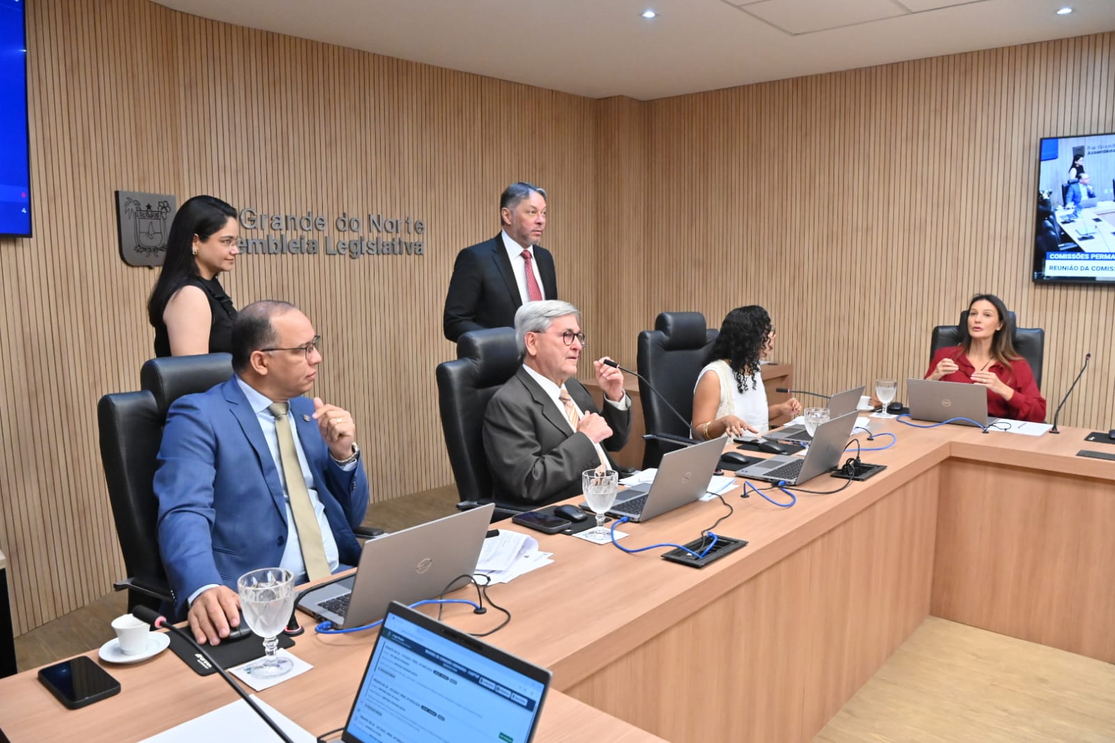 ALRN aprova fiscalização rigorosa contra bebidas alcoólicas adulteradas