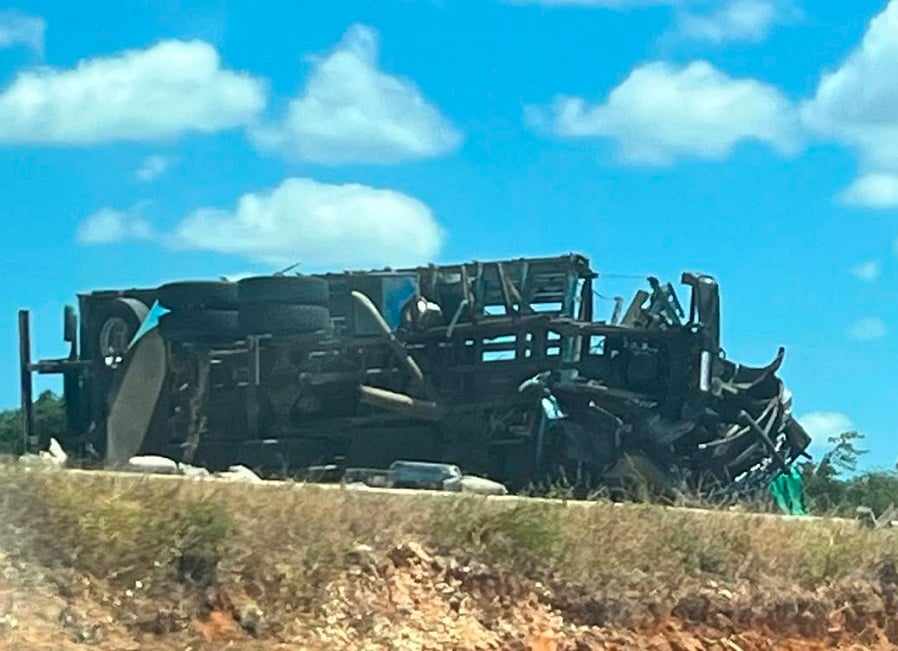 Motorista morre em colisão frontal entre carro e caminhão no Oeste do RN
