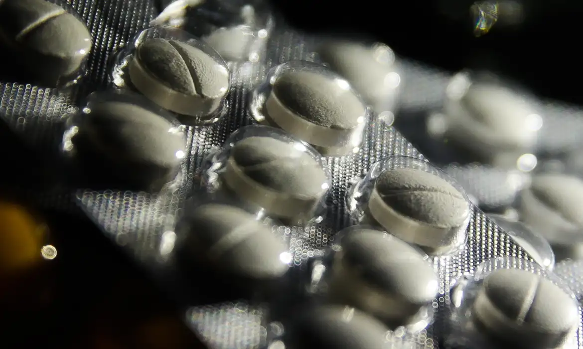 Câmara aprova regras para venda de remédios em supermercados