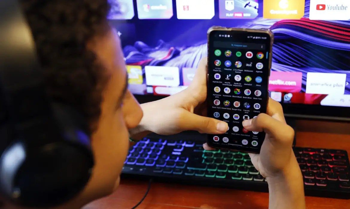 RSF destaca combate à desinformação para garantir jornalismo íntegro no Brasil