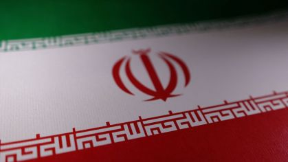 Protestos no Irã chegam ao 13º dia e desafiam regime teocrático