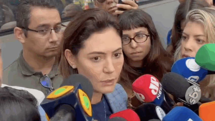 Michelle Bolsonaro relata sofrimento e atraso no atendimento após queda de Jair Bolsonaro