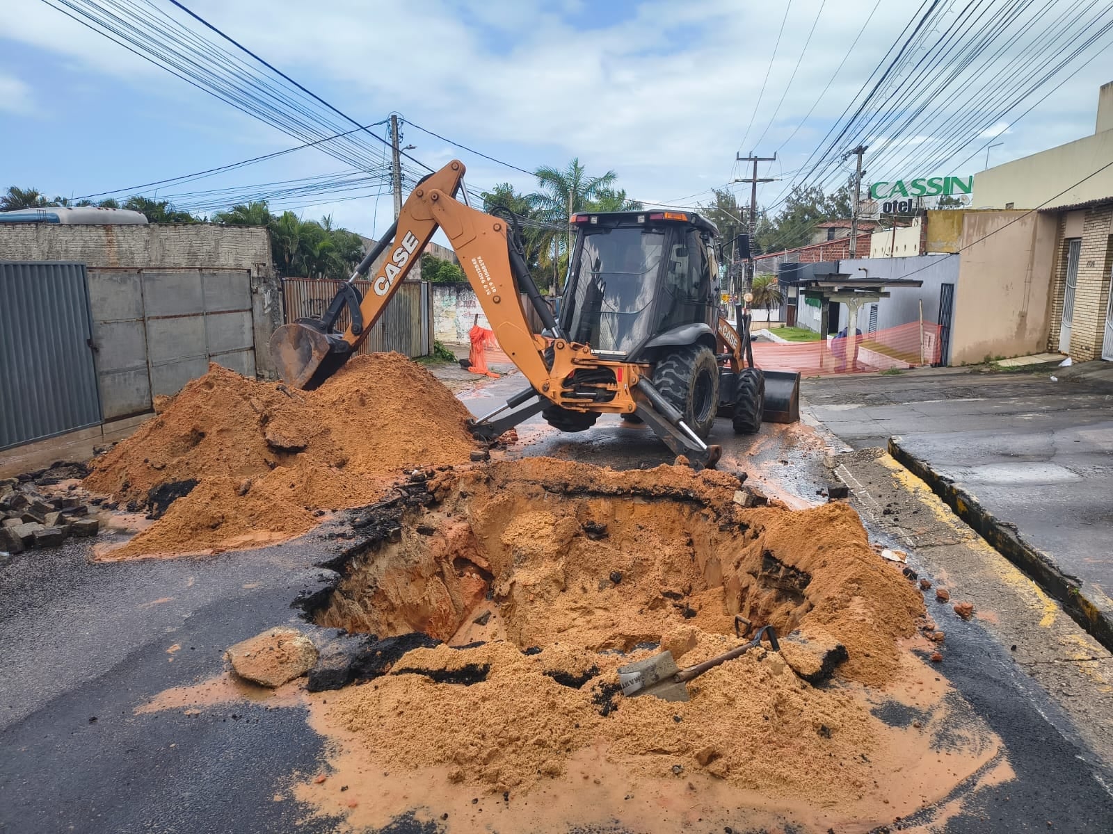 Rua João XXIII é interditada para obras no bairro Petrópolis, Natal