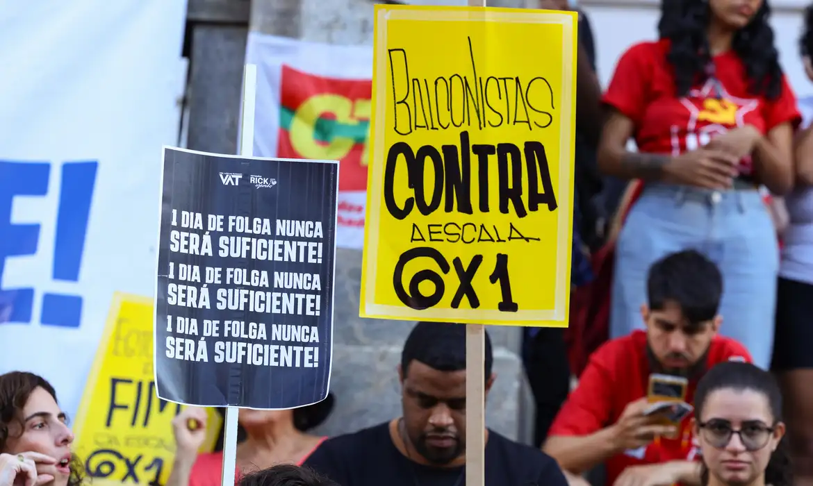Senado aprova fim da escala 6x1 e redução da jornada para 40 horas