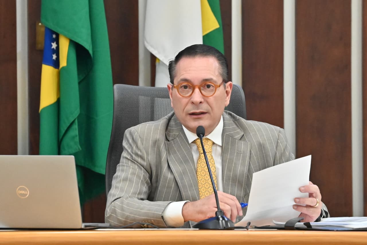 Ezequiel Ferreira homenageia Glauber Rêgo pela presidência do TJRN