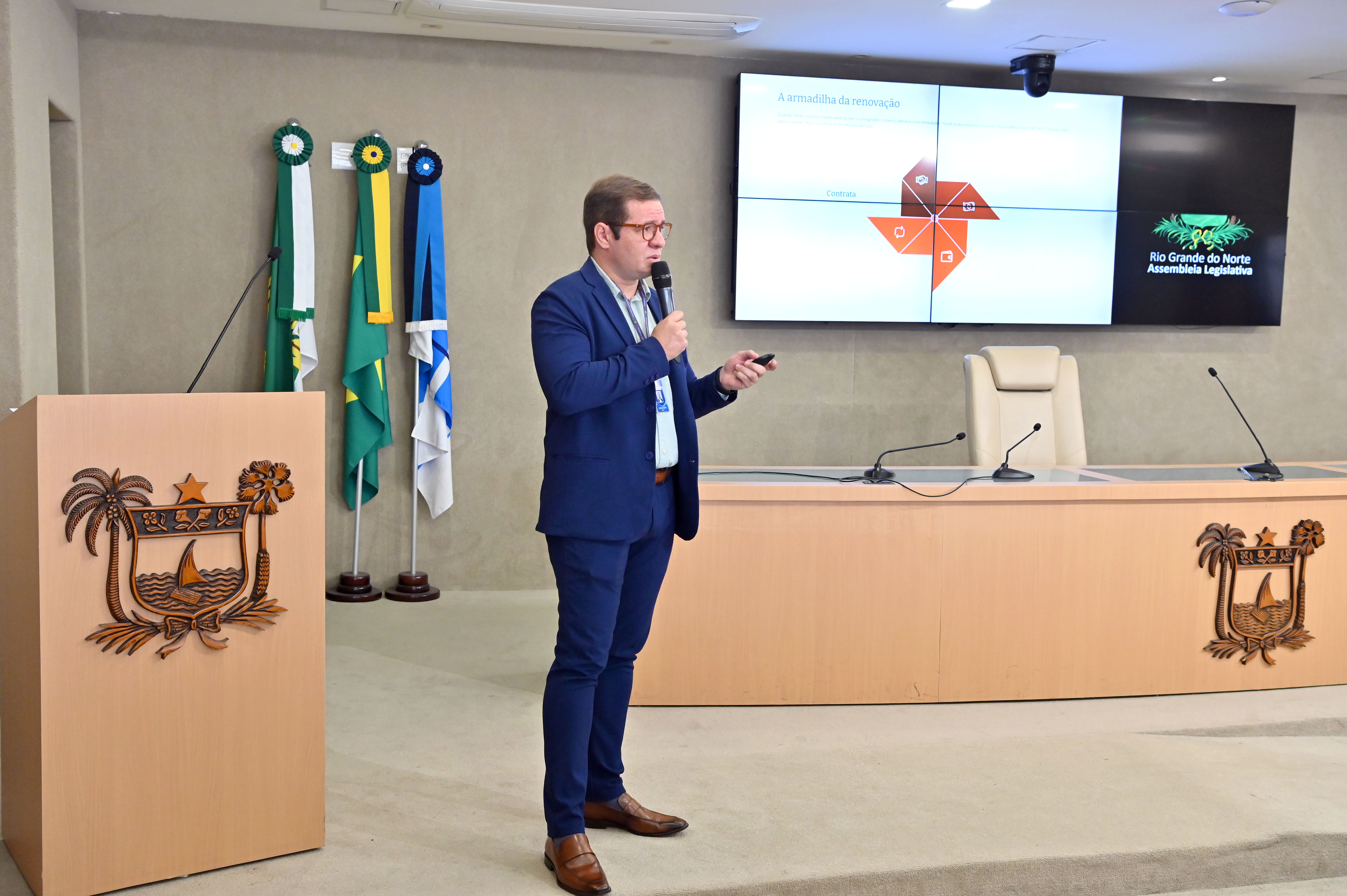 Servidores do GSI recebem orientações sobre planejamento e educação financeira